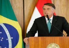 <a href='http://www.ouropretoonline.com/modules/news/article.php?storyid=112962'>Algo divino est acontecendo, diz Bolsonaro no Gidees 2024</a>
