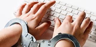 <a href='http://www.ouropretoonline.com/modules/news/article.php?storyid=109126'>Ao sionismo resta o ataque  liberdade, diz Breno Altman aps nova censura judicial</a>
